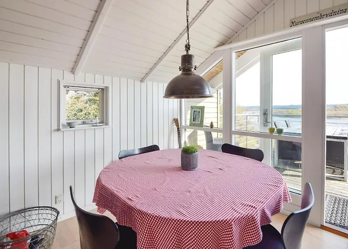 Ferienhaus Three-bedroom In